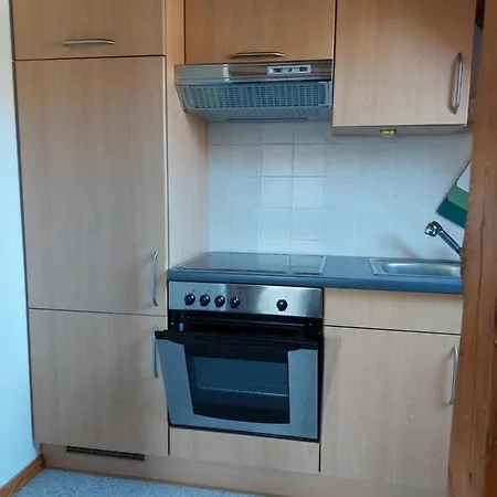 Dachgeschosswohnung Mit Burgblick In Kues