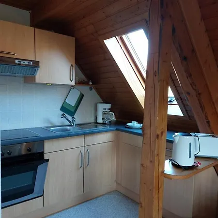 Dachgeschosswohnung Mit Burgblick In Kues