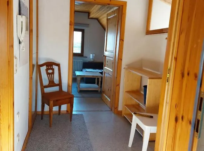 Dachgeschosswohnung Mit Burgblick In Kues *