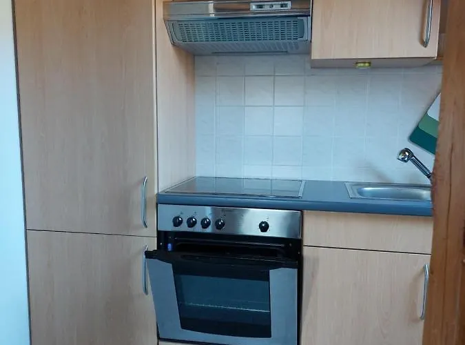 Dachgeschosswohnung Mit Burgblick In Kues