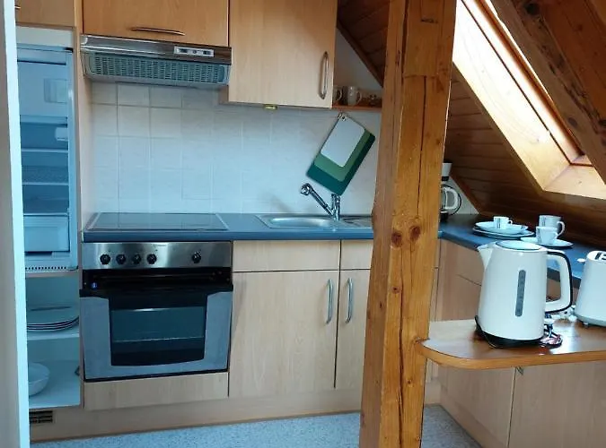 Apartment Dachgeschosswohnung Mit Burgblick In Kues