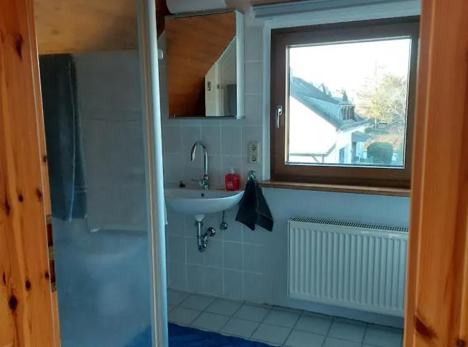 Apartamento Dachgeschosswohnung Mit Burgblick In Kues